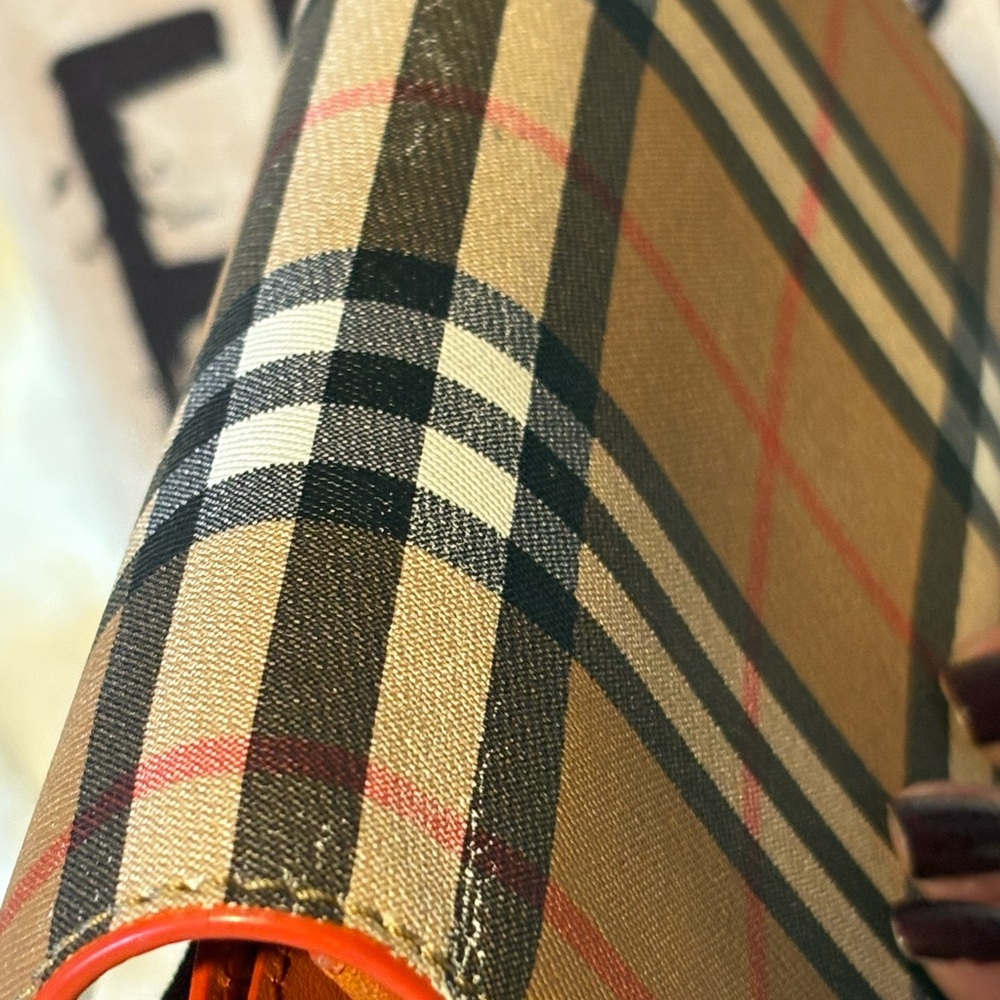 Burberry Tan Plaid Wallet - Picture 14 of 14